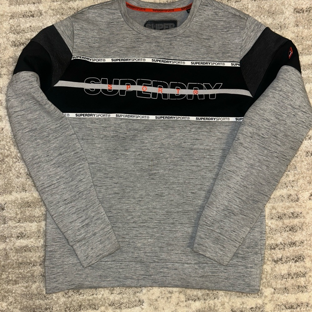 Superdry Gray and Black Crewneck Sweater/SOLD